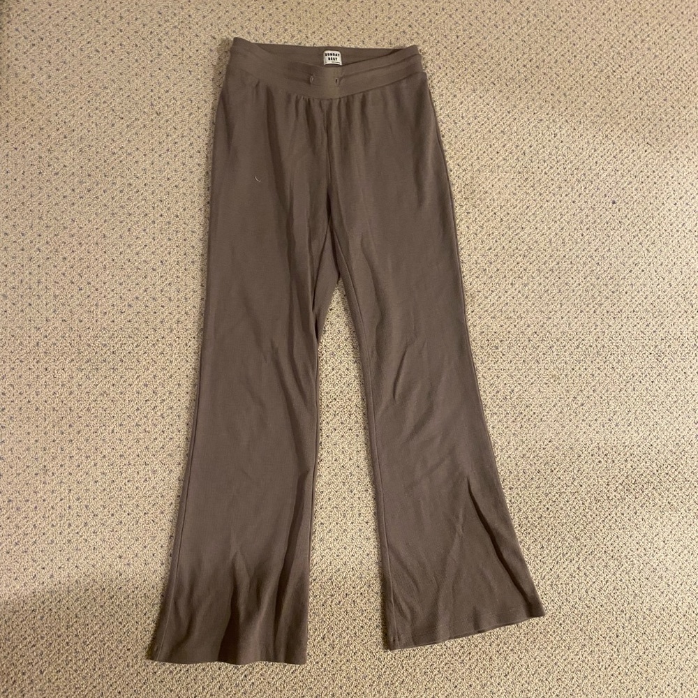 Aritzia Sunday Best waffle flare pants - Picture 1 of 2